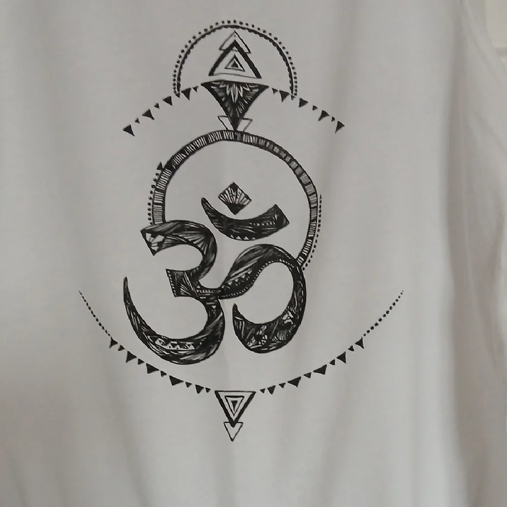 Onzie Tank Top - Picture 3 of 10